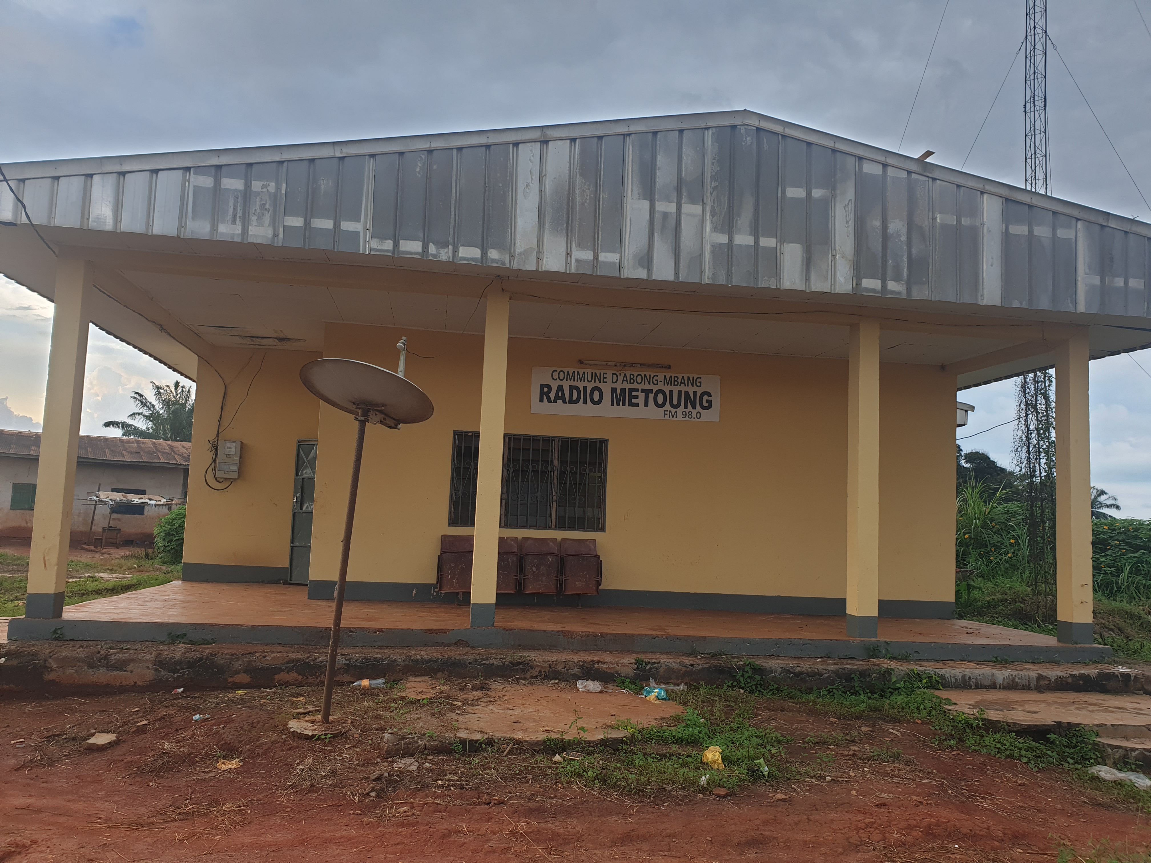 External view of Radio Metoung in Abong-bang