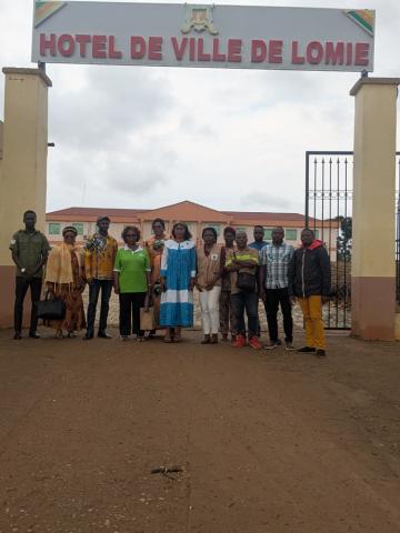 Family picture of stakeholders after workshop at Lomie Council-dja landscapes