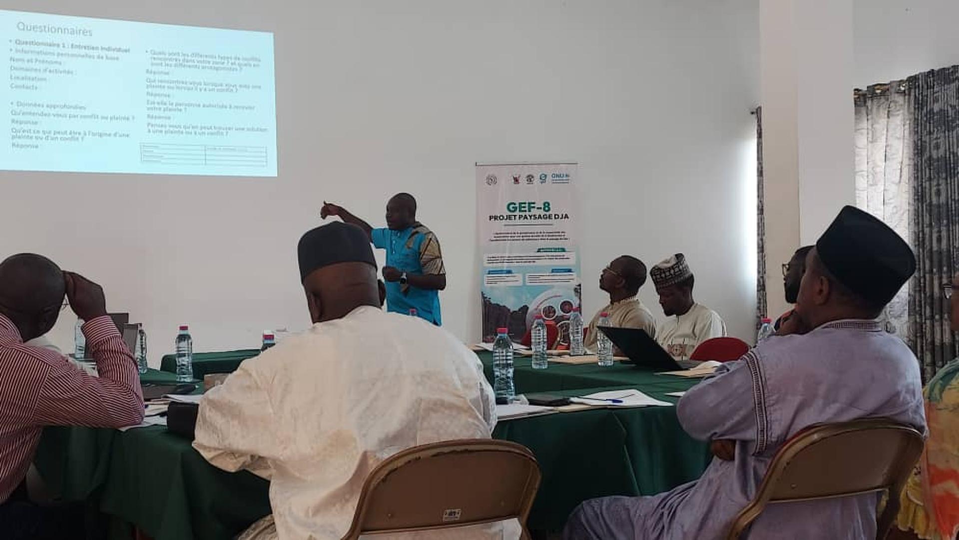 Meeting Dja landscaps Gef8